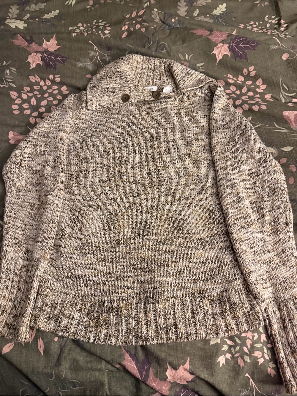 liz & co. Marled Knit Cowl Neck Sweater in Cream and tan